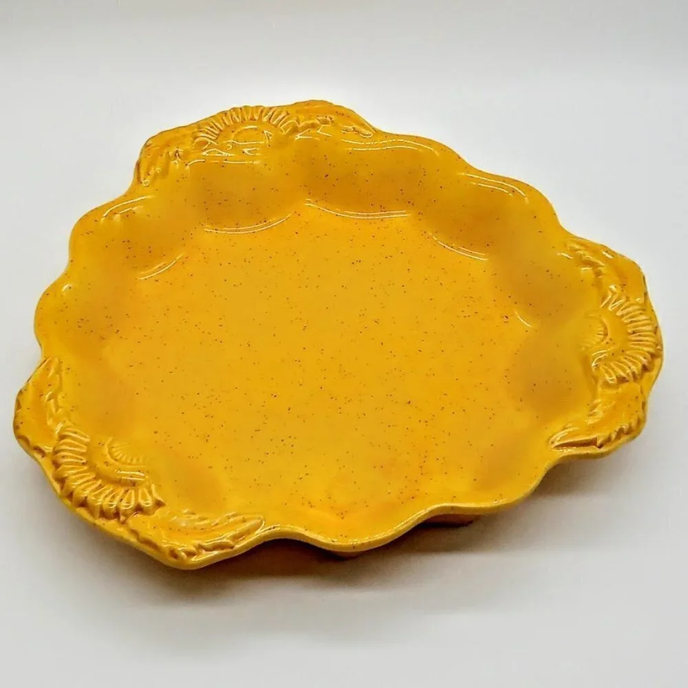 Appolia Golden Yellow Ceramic Scalloped 11-Inch Dish